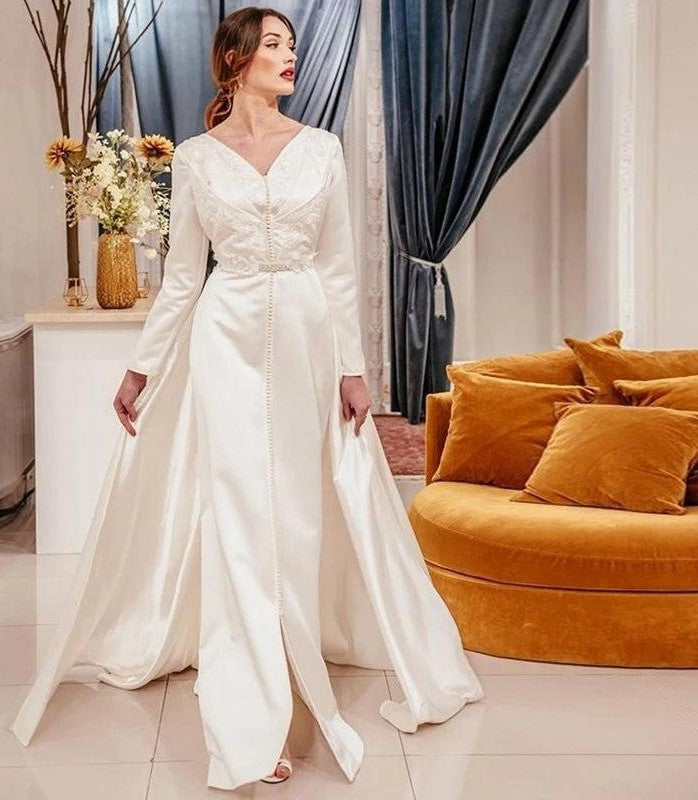 Elegant Ivory Satin Muslim Long Sleeve Wedding Dresses Lace Vestidos De Novia Bride to be Dress A-Line Dubai Bridal Gowns