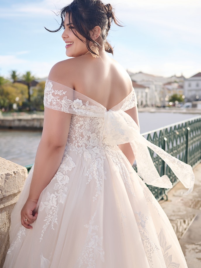 LAYOUT NICEB Off Shoulder Appliques Sweetheart Bride Dress Short Sleeves Backless Wedding Gowns Custom Made robes de mariée