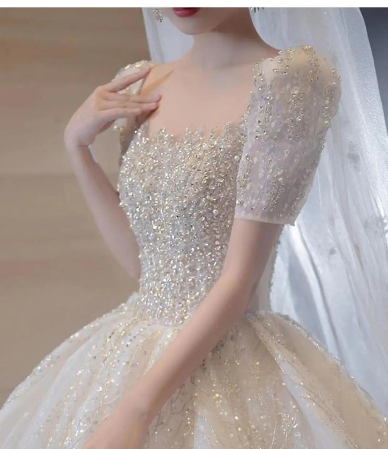 Short Sleeve Beading Wedding Dress New Luxury Big Train Bride Dresses Tuller Ball Gown Wedding Dresses Vestido De Noiva