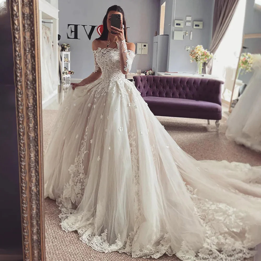 Vintage Off The Shoulder Illusion Full Sleeves Lace Applique Ball Grown Wedding Dresses Formal Bridal Grown Royal Vestido