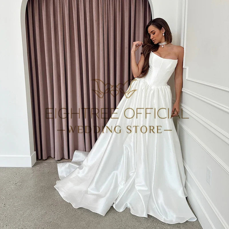 White A-Line Wedding Dresses Strapless Sleeveless Sweep Train Bridal Dress Formal Wedding Ball Prom Gowns Customized