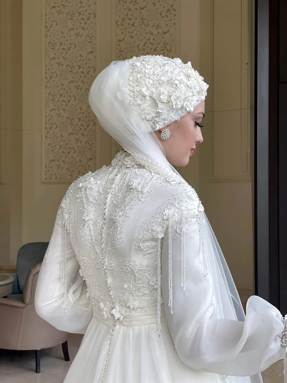 Muslim Wedding Gown for Bride Lace A-Line Arabic Dubai Long Sleeves Hijab Islamic Wedding Dress Veil Robe De Mariage