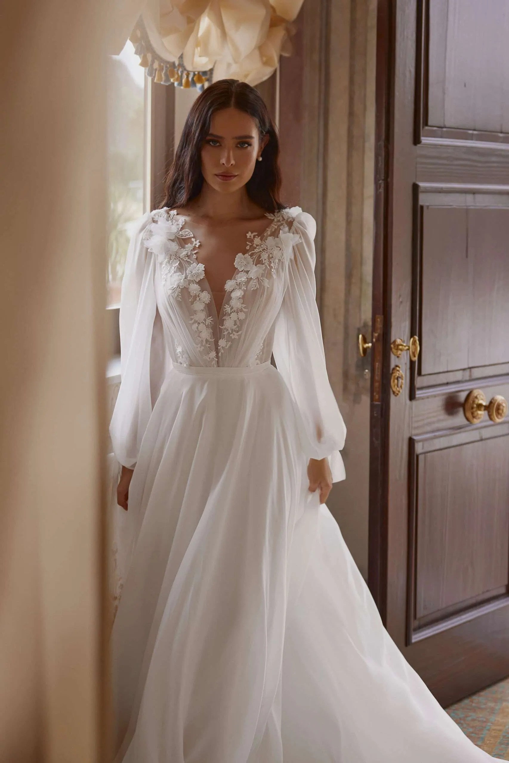 Elegant Lace Applique Tulle Wedding Dresses Women's Sexy A-Line Long Sleeve Backless Princess Bridal Gowns Vestido De Novia