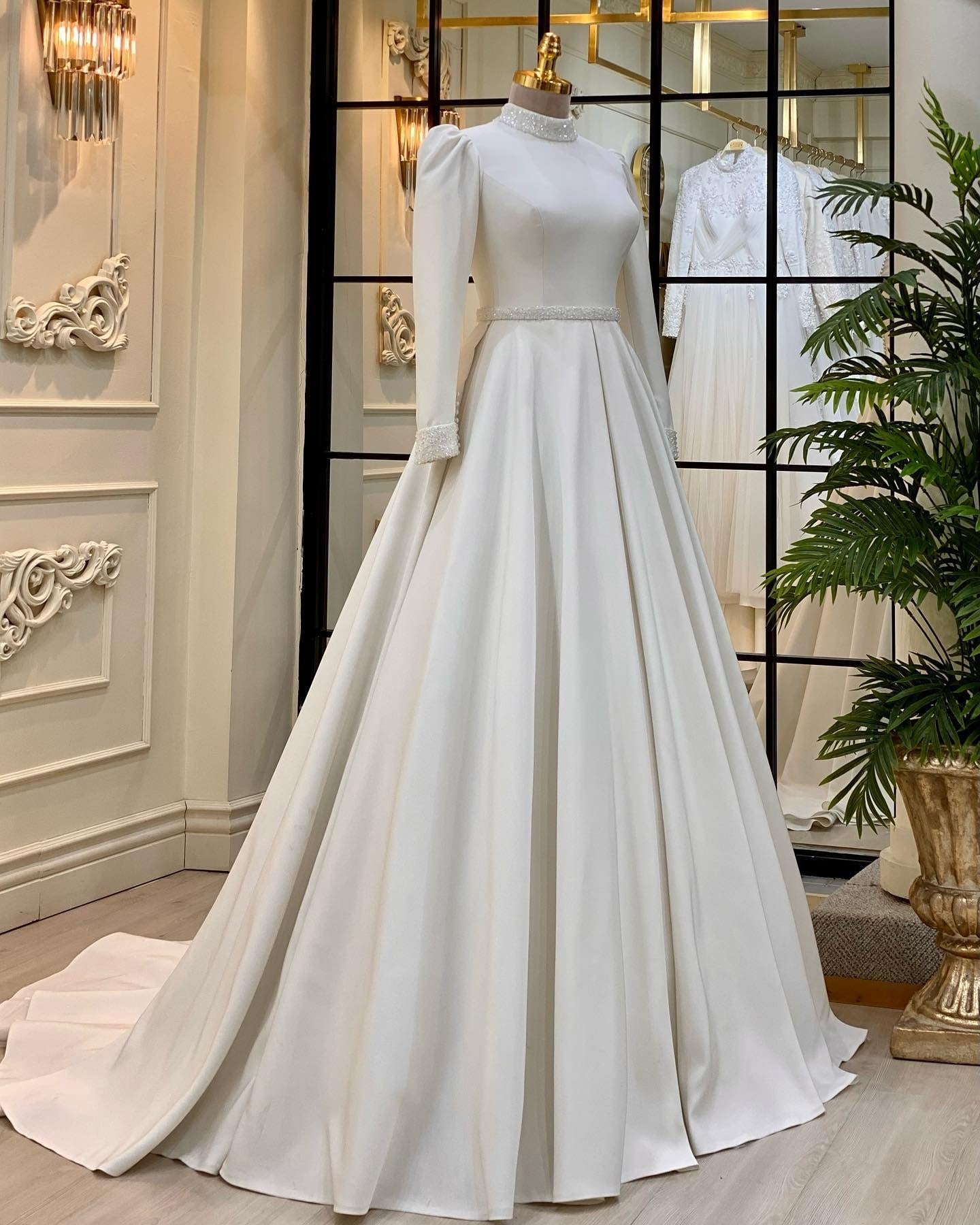 Elegant Ivory Satin High Neck Wedding Dresses Modest A-Line Long Sleeve Bridal Gowns For Bride Dubai suknia ślubna