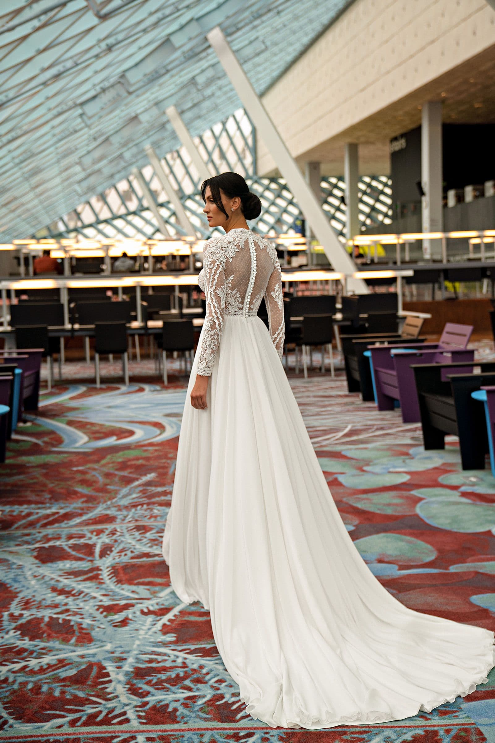 Civil Applique A Line Wedding Dress O-Neck Long Sleeve Chiffon Bride Gown Illusion Open Back With Button Customized