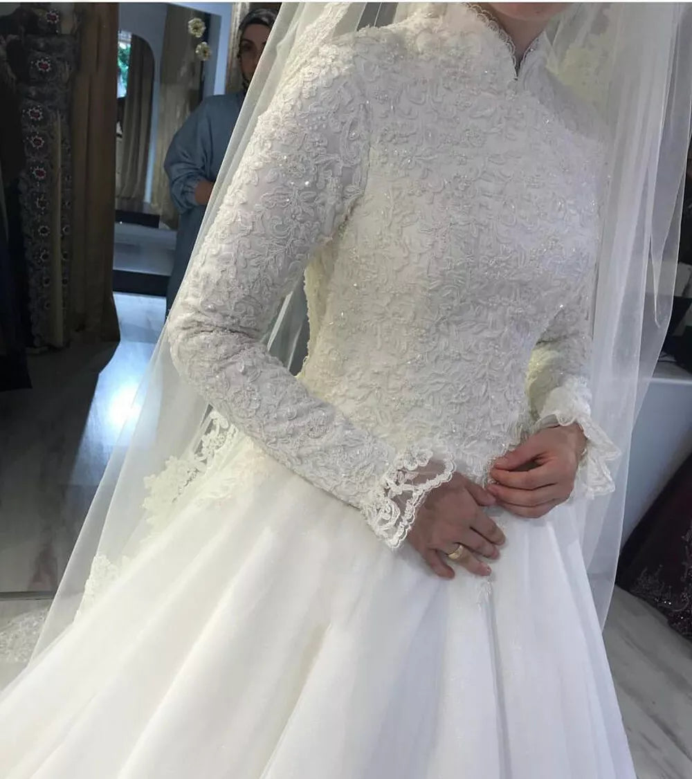 Dubai Arabic Muslim Lace Wedding Dresses Vestidos De Novia Full Sleeves Ball Gown Bride Dress High Collar Robe De Mariage